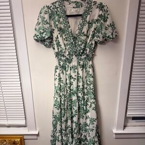 Max Studio Green and White Floral Maxi Dress Size Small
